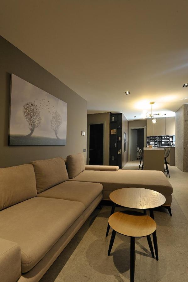 Sofia Apartments คลูจ-นาโปกา ภายนอก รูปภาพ