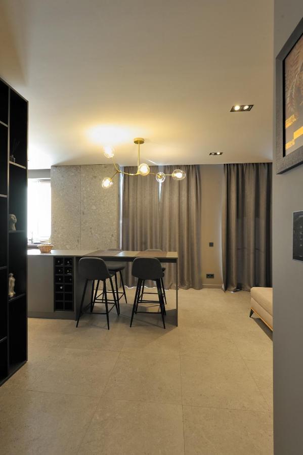 Sofia Apartments คลูจ-นาโปกา ภายนอก รูปภาพ