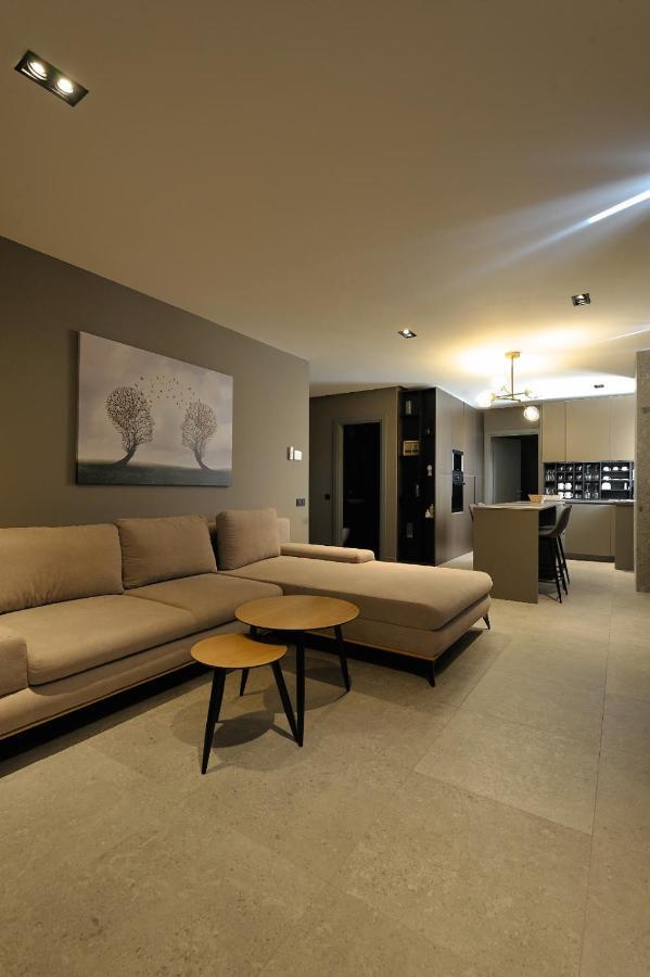 Sofia Apartments คลูจ-นาโปกา ภายนอก รูปภาพ